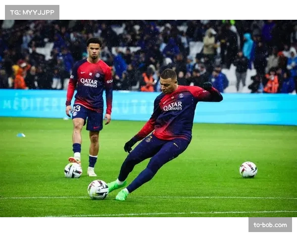 巴黎圣日耳曼法甲联赛三比一逆转马赛 姆巴佩点射奠定胜局