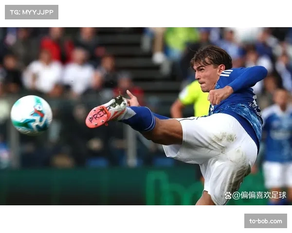 帕斯成功过人48次领跑数据榜 科莫攻击手展现突破能力